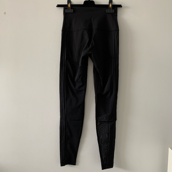 Lululemon leggings size 4 mesh polka dot panels - Picture 2 of 2